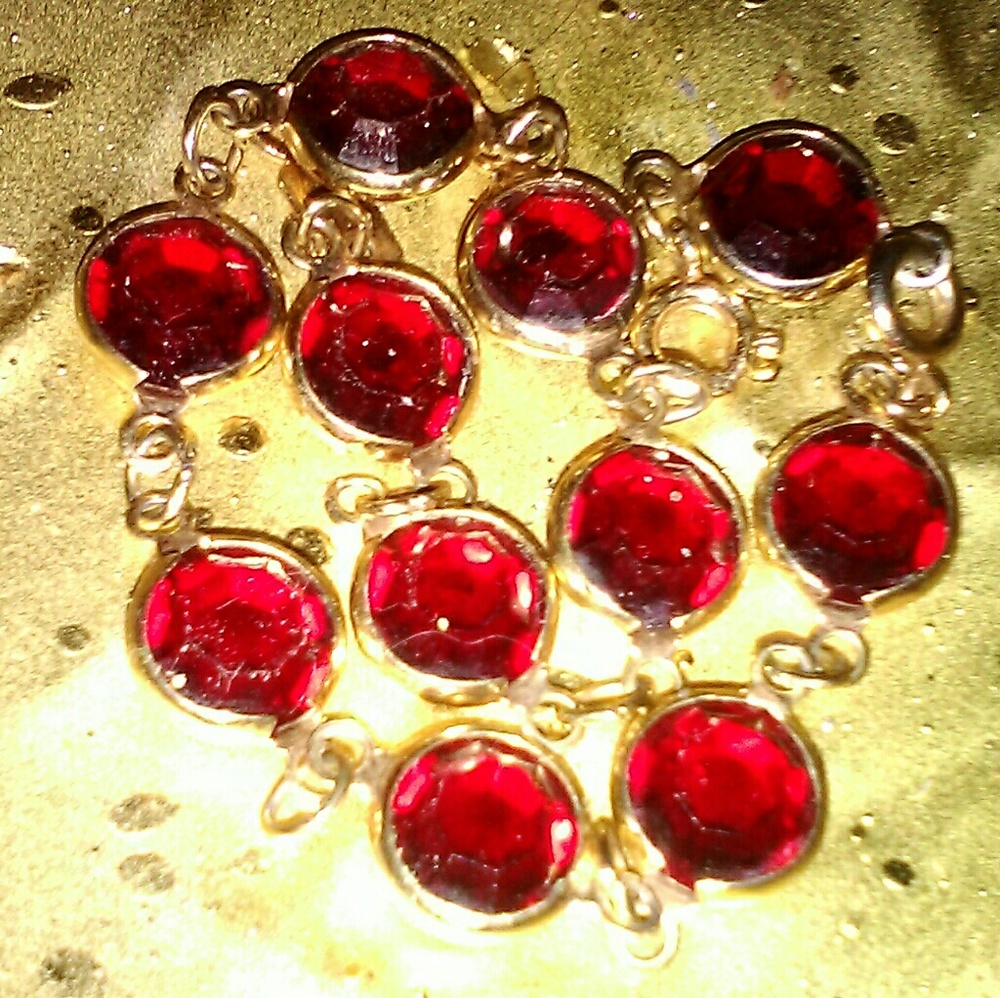 Vintage Swarovski 8 " Red Crystal Bracelet